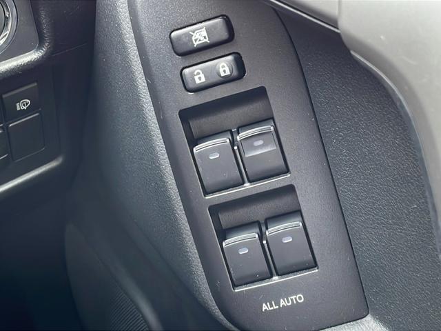 ランドクルーザープラド ＴＸ　Ｌパッケージ　マットブラックエディション　ワンオーナー　メーカーナビ　本革シート　トヨタセーフティセンス　全方位モニター　専用１８インチＡＷ　レーダークルーズコントロール（17枚目）