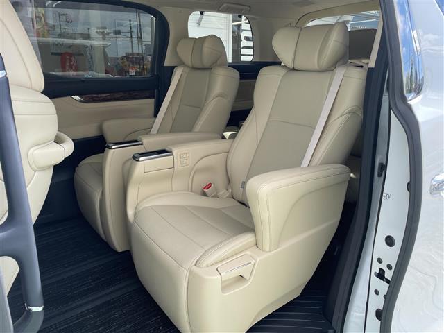 アルファードハイブリッド G Fパッケージ 純正ナビ JBLサウンドシステム 合成皮革シート パノラミックビューモニター デジタルインナーミラー トヨタセーフティセンス LEDヘッドライト 前後ドライブレコーダー ETC2.0(18枚目)