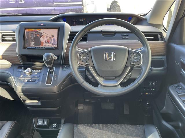 フリード+ クロスター・ホンダセンシング ワンオーナー 社外メモリナビ フルセグTV 両側パワースライドドア バックカメラ ビルトインETC デジタルインナーミラー 前席シートヒーター ACC 前後ドラレコ(3枚目)