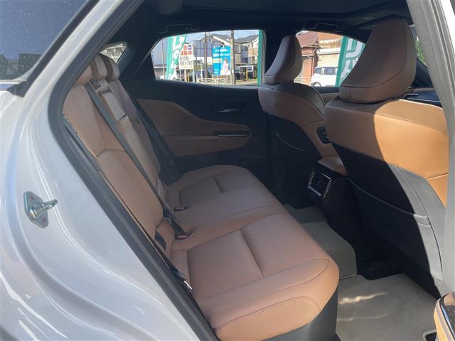 クラウンスポーツ Z 純正ディスプレイオーディオ 茶革シート パノラマルーフ パノラミックビューモニター トヨタセーフティセンス ビルトインETC2.0 純正21インチAW LEDヘッドライト LEDフォグライト(17枚目)