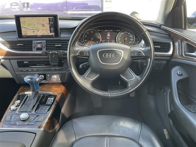 Ａ６ ２．８ＦＳＩクワトロ　純正ナビ　フルセグＴＶ　全方位カメラ　黒革シート　シートヒーター　ＥＴＣ　ＢＯＳＥサウンド　パーキングアシスト（3枚目）