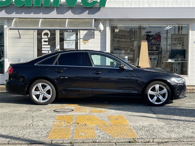 Ａ６ ２．８ＦＳＩクワトロ　純正ナビ　フルセグＴＶ　全方位カメラ　黒革シート　シートヒーター　ＥＴＣ　ＢＯＳＥサウンド　パーキングアシスト（6枚目）