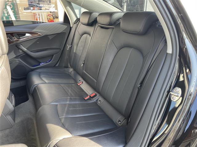 Ａ６ ２．８ＦＳＩクワトロ　純正ナビ　フルセグＴＶ　全方位カメラ　黒革シート　シートヒーター　ＥＴＣ　ＢＯＳＥサウンド　パーキングアシスト（19枚目）