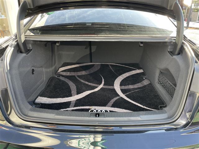 Ａ６ ２．８ＦＳＩクワトロ　純正ナビ　フルセグＴＶ　全方位カメラ　黒革シート　シートヒーター　ＥＴＣ　ＢＯＳＥサウンド　パーキングアシスト（20枚目）