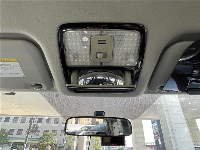 ヴォクシー ZS 煌II 社外ナビ 両側パワースライドドア ビルトインETC バックカメラ MTモード付AT パドルシフト ウォークスルー プッシュスタート スマートキー 純正16インチアルミホイール ハロゲン USB入力端子(17枚目)