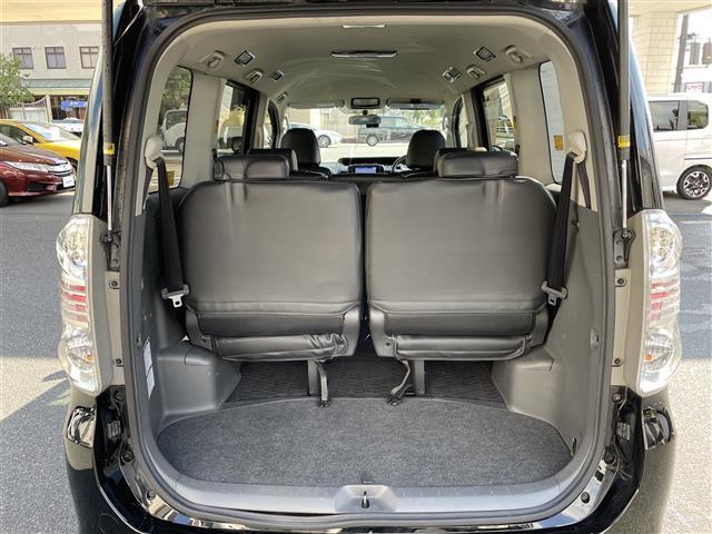 ヴォクシー ZS 煌II 社外ナビ 両側パワースライドドア ビルトインETC バックカメラ MTモード付AT パドルシフト ウォークスルー プッシュスタート スマートキー 純正16インチアルミホイール ハロゲン USB入力端子(37枚目)