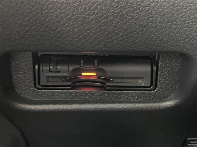 エクストレイル 20Xtt 純正ナビ ダウンヒルアシスト 4WD バックカメラ ビルトインETC クルコン 全席シートヒーター ルーフレール スマートキー スペアキー USB入力端子 純正18インチAW キセノンヘッドライト(7枚目)