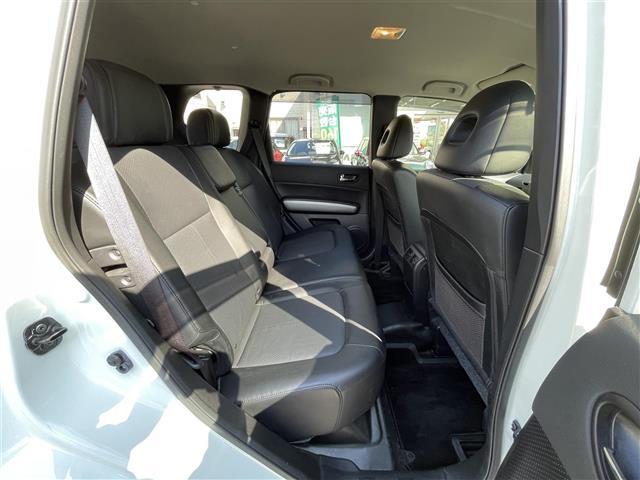 エクストレイル 20Xtt 純正ナビ ダウンヒルアシスト 4WD バックカメラ ビルトインETC クルコン 全席シートヒーター ルーフレール スマートキー スペアキー USB入力端子 純正18インチAW キセノンヘッドライト(22枚目)