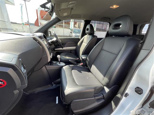 エクストレイル 20Xtt 純正ナビ ダウンヒルアシスト 4WD バックカメラ ビルトインETC クルコン 全席シートヒーター ルーフレール スマートキー スペアキー USB入力端子 純正18インチAW キセノンヘッドライト(26枚目)