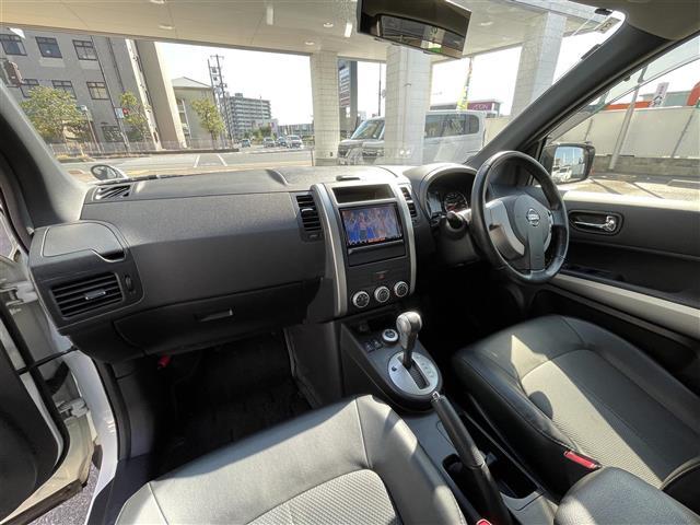 エクストレイル 20Xtt 純正ナビ ダウンヒルアシスト 4WD バックカメラ ビルトインETC クルコン 全席シートヒーター ルーフレール スマートキー スペアキー USB入力端子 純正18インチAW キセノンヘッドライト(27枚目)