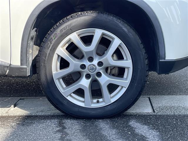 エクストレイル 20Xtt 純正ナビ ダウンヒルアシスト 4WD バックカメラ ビルトインETC クルコン 全席シートヒーター ルーフレール スマートキー スペアキー USB入力端子 純正18インチAW キセノンヘッドライト(40枚目)