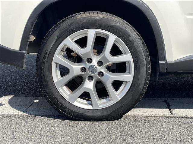 エクストレイル 20Xtt 純正ナビ ダウンヒルアシスト 4WD バックカメラ ビルトインETC クルコン 全席シートヒーター ルーフレール スマートキー スペアキー USB入力端子 純正18インチAW キセノンヘッドライト(41枚目)