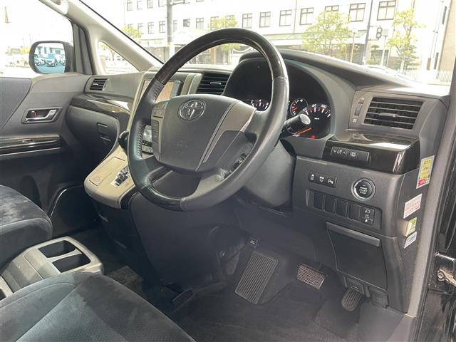 ヴェルファイア 2.4Z プラチナセレクションII タイプゴールド フリップダウンモニター 社外ナビ クルコン 両側パワースライドドア 電動リアゲート ビルトインETC バックカメラ ウォークスルー MT付AT プッシュスタート スマートキー スペアキー 純正18AW(25枚目)