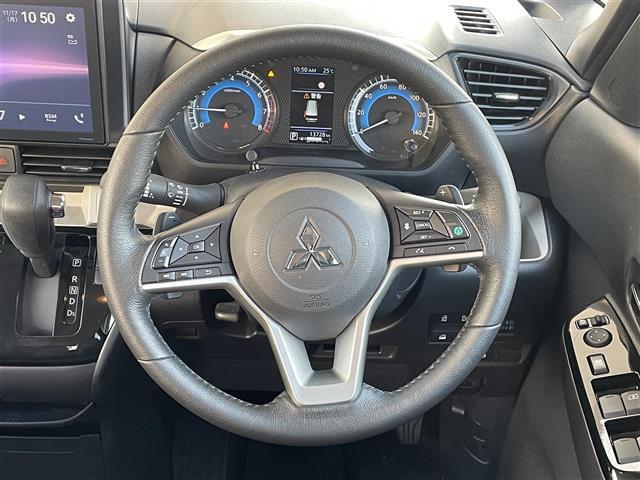 デリカミニ T プレミアム 10インチディスプレイオーディオ e-Assist アラウンドビューモニター レーダークルーズコントロール コーナーセンサー アイドリングストップ 両側パワースライドドア シートヒーター LEDライト(9枚目)