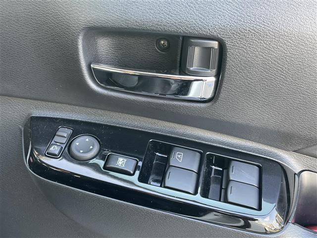 デリカミニ T プレミアム 10インチディスプレイオーディオ e-Assist アラウンドビューモニター レーダークルーズコントロール コーナーセンサー アイドリングストップ 両側パワースライドドア シートヒーター LEDライト(15枚目)