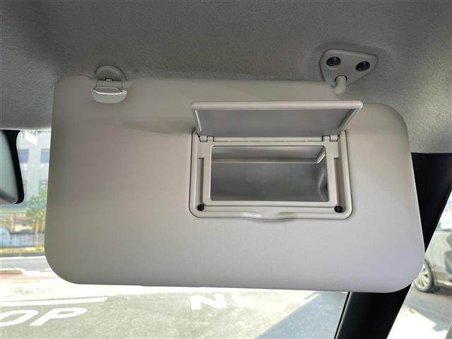 デリカミニ T プレミアム 10インチディスプレイオーディオ e-Assist アラウンドビューモニター レーダークルーズコントロール コーナーセンサー アイドリングストップ 両側パワースライドドア シートヒーター LEDライト(19枚目)