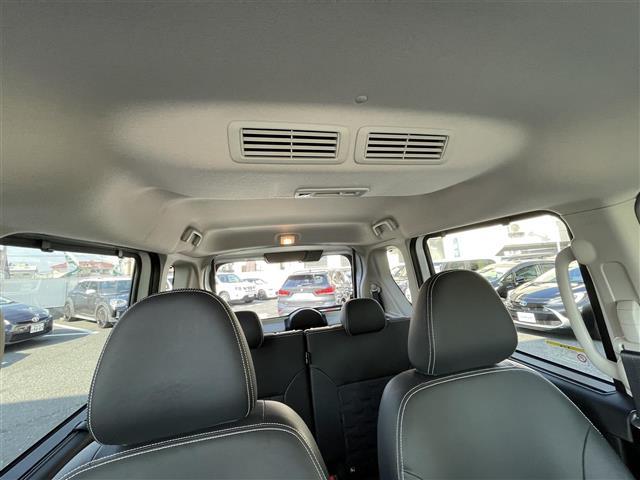 デリカミニ T プレミアム 10インチディスプレイオーディオ e-Assist アラウンドビューモニター レーダークルーズコントロール コーナーセンサー アイドリングストップ 両側パワースライドドア シートヒーター LEDライト(28枚目)