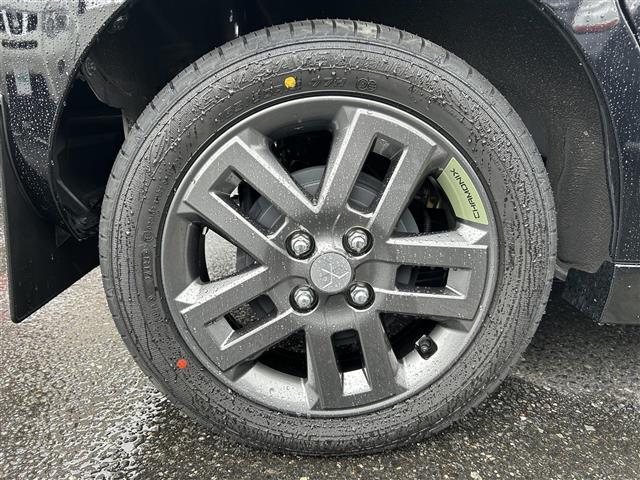 デリカミニ T プレミアム 10インチディスプレイオーディオ e-Assist アラウンドビューモニター レーダークルーズコントロール コーナーセンサー アイドリングストップ 両側パワースライドドア シートヒーター LEDライト(41枚目)