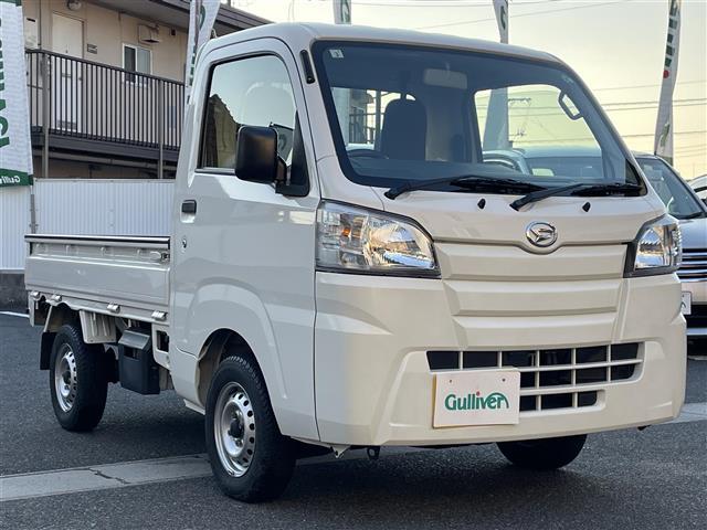 ハイゼットトラック スタンダード ラジオカセット(AM/FM) パワーステアリング 4WD 純正12インチアルミホイール 純正フロアマット ハロゲンヘッドライト 荷台3方向開き 保証書 記録簿 取扱説明書 スペアキー(27枚目)