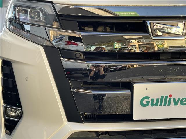 ノア Ｓｉ　ダブルバイビーＩＩ　純正ナビ　衝突軽減　クルコン　アイドリングストップ　オートハイビーム　ビルトインＥＴＣ　ドラレコ　バックカメラ　両側パワスラ　ウォークスルー　ＭＴ付きＡＴ　スマートキー　スペアキー　純正１６インチＡＷ（29枚目）