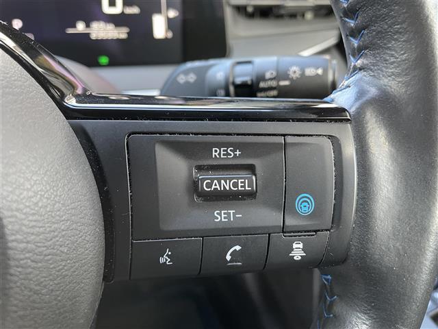 ノート オーテック　クロスオーバー　ＫＥＮＷＯＯＤサウンド　置くだけ充電　純正ナビ　プロパイロット　ＡＣＣ　レーンキープ　全カメ　ステアリングヒーター　オートハイビーム　ＥＴＣ　ドラレコ　ルーフレール　４ＷＤ　スペアキー　純正１６ＡＷ（15枚目）