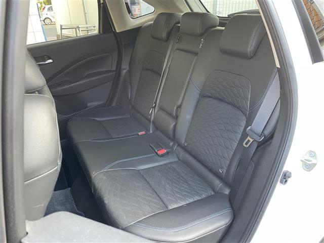 ノート オーテック　クロスオーバー　ＫＥＮＷＯＯＤサウンド　置くだけ充電　純正ナビ　プロパイロット　ＡＣＣ　レーンキープ　全カメ　ステアリングヒーター　オートハイビーム　ＥＴＣ　ドラレコ　ルーフレール　４ＷＤ　スペアキー　純正１６ＡＷ（23枚目）