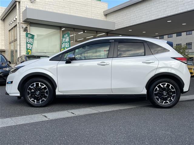 ノート オーテック　クロスオーバー　ＫＥＮＷＯＯＤサウンド　置くだけ充電　純正ナビ　プロパイロット　ＡＣＣ　レーンキープ　全カメ　ステアリングヒーター　オートハイビーム　ＥＴＣ　ドラレコ　ルーフレール　４ＷＤ　スペアキー　純正１６ＡＷ（29枚目）