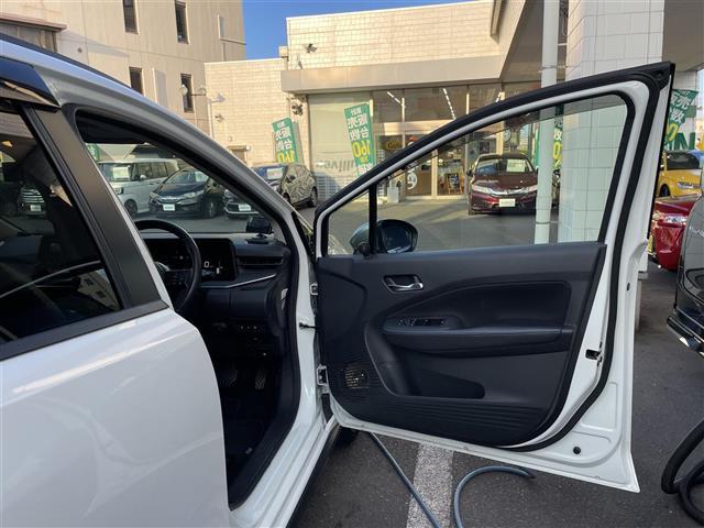 ノート オーテック　クロスオーバー　ＫＥＮＷＯＯＤサウンド　置くだけ充電　純正ナビ　プロパイロット　ＡＣＣ　レーンキープ　全カメ　ステアリングヒーター　オートハイビーム　ＥＴＣ　ドラレコ　ルーフレール　４ＷＤ　スペアキー　純正１６ＡＷ（36枚目）