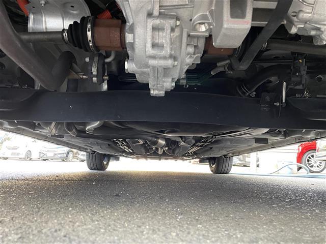 ノート オーテック　クロスオーバー　ＫＥＮＷＯＯＤサウンド　置くだけ充電　純正ナビ　プロパイロット　ＡＣＣ　レーンキープ　全カメ　ステアリングヒーター　オートハイビーム　ＥＴＣ　ドラレコ　ルーフレール　４ＷＤ　スペアキー　純正１６ＡＷ（39枚目）