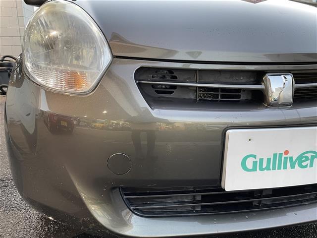 パッソ Ｘ　クツロギ　ミュージックプレイヤー　ＥＴＣ　社外１３インチアルミホイール　パワーステアリング　パワーウィンドウ　純正フロアマット　ハロゲンヘッドライト　ベンチシート　ドアバイザー（32枚目）