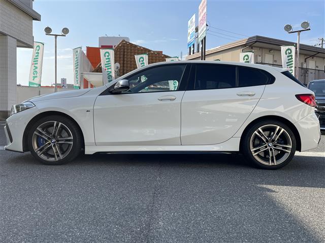 １シリーズ Ｍ１３５ｉ　ｘＤｒｉｖｅ　純正ナビ　置くだけ充電　衝突軽減　レーンキープ　Ｐアシスト　クルコン　アイドリングストップ　Ｂカメラ　ＥＴＣ　ドラレコ　ＢＳＭ　パワーシート　シートヒーター　パドルシフト　純正１８ＡＷ　電動リアゲート（34枚目）