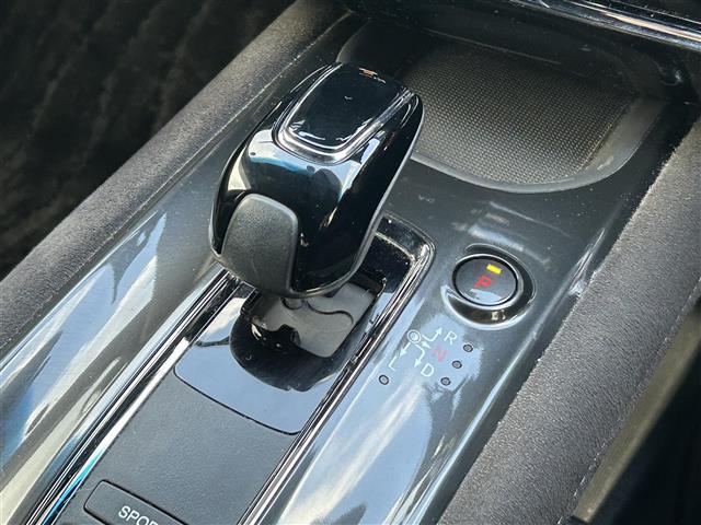 ヴェゼル ハイブリッドＲＳ・ホンダセンシング　ワンオーナー　社外１０インチメモリナビ　Ｈｏｎｄａ　ＳＥＮＳＩＮＧ　アイドリングストップ　バックカメラ　レオニスホイール　ＬＥＤヘッドライト　前後ドライブレコーダー　シートヒーター　プッシュスタート（10枚目）