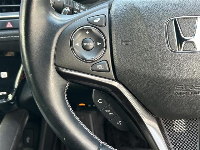 ヴェゼル ハイブリッドＲＳ・ホンダセンシング　ワンオーナー　社外１０インチメモリナビ　Ｈｏｎｄａ　ＳＥＮＳＩＮＧ　アイドリングストップ　バックカメラ　レオニスホイール　ＬＥＤヘッドライト　前後ドライブレコーダー　シートヒーター　プッシュスタート（13枚目）