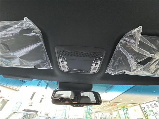 ヴェゼル ハイブリッドＲＳ・ホンダセンシング　ワンオーナー　社外１０インチメモリナビ　Ｈｏｎｄａ　ＳＥＮＳＩＮＧ　アイドリングストップ　バックカメラ　レオニスホイール　ＬＥＤヘッドライト　前後ドライブレコーダー　シートヒーター　プッシュスタート（19枚目）