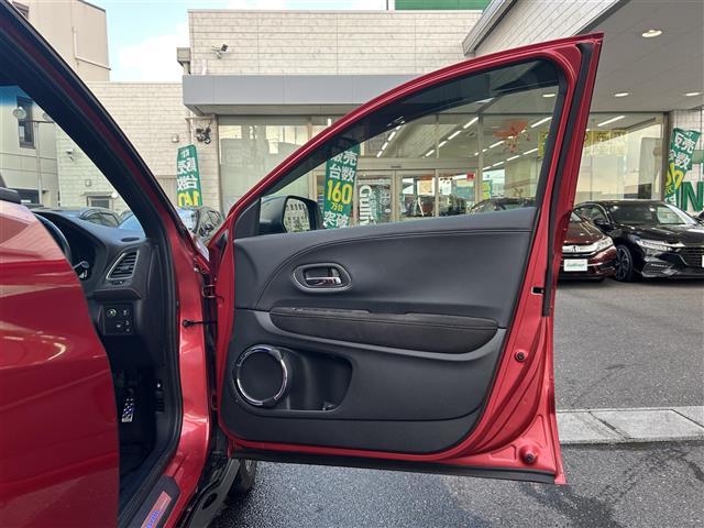 ヴェゼル ハイブリッドＲＳ・ホンダセンシング　ワンオーナー　社外１０インチメモリナビ　Ｈｏｎｄａ　ＳＥＮＳＩＮＧ　アイドリングストップ　バックカメラ　レオニスホイール　ＬＥＤヘッドライト　前後ドライブレコーダー　シートヒーター　プッシュスタート（35枚目）