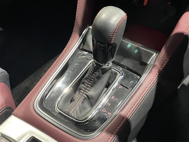 ＷＲＸ Ｓ４ ＳＴＩスポーツアイサイト　純正８インチナビ　サンルーフ　ＳＴＩエアロ　アイサイト　ブラインドスポットモニター　コーナーセンサーＰＬＯＶＡリアウィング　ＲＥＣＡＲＯシート　シートヒーター　パワーシート　純正１８インチＡＷ　ＥＴＣ（12枚目）