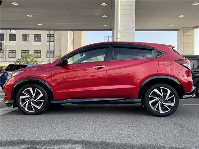 ヴェゼル ハイブリッドＲＳ・ホンダセンシング　純正メモリナビ　Ｈｏｎｄａ　ＳＥＮＳＩＮＧ　バックカメラ　アイドリングストップ　シートヒーター　ハーフレザーシート　純正１８インチＡＷ　プッシュスタート　スマートキー　ＥＴＣ（32枚目）