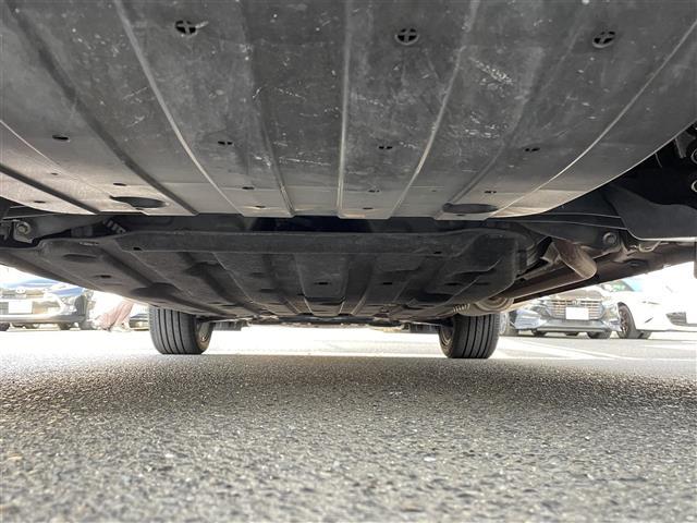 ヴェゼル ハイブリッドＲＳ・ホンダセンシング　純正メモリナビ　Ｈｏｎｄａ　ＳＥＮＳＩＮＧ　バックカメラ　アイドリングストップ　シートヒーター　ハーフレザーシート　純正１８インチＡＷ　プッシュスタート　スマートキー　ＥＴＣ（37枚目）