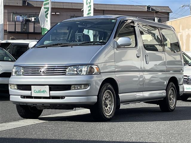 レジアス ベースグレード　社外ポータブルＳＤナビ　ＭＤチェンジャー（ＡＭ／ＦＭ／ＭＤ）　ＥＴＣ　電動格納ミラー　パワーウィンドウ　社外１５インチアルミホイール　ＡＢＳ　記録簿　取扱説明書／／（28枚目）