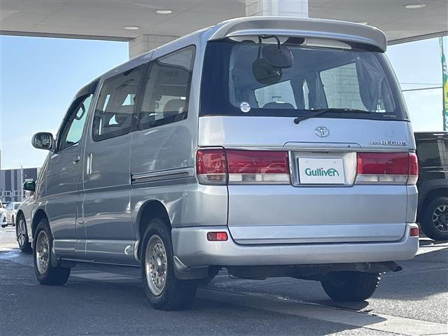 レジアス ベースグレード　社外ポータブルＳＤナビ　ＭＤチェンジャー（ＡＭ／ＦＭ／ＭＤ）　ＥＴＣ　電動格納ミラー　パワーウィンドウ　社外１５インチアルミホイール　ＡＢＳ　記録簿　取扱説明書／／（30枚目）