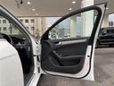 ２．０ＴＦＳＩ　サンルーフ　純正ナビ　衝突軽減　クルコン　レーンキープ　バックカメラ　ＥＴＣ　Ｄ＋Ｎ席シートヒーター　フロントエアロ　プッシュスタート　スマートキー　スペアキー　純正１７インチアルミホイール　キセノン（35枚目）