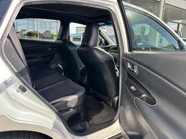 ハリアー エレガンス G’s 純正SDナビ/サンルーフ/ステアリングアシステッド・ビークルスタビリティコントロール/ドライブレコーダー/バックカメラ/Bluetooth/MT付AT/4WD/寒冷地仕様/純正アルミ(31枚目)