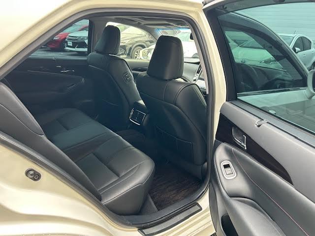 クラウン アスリートG-T 純正SDナビ/シートヒーター/エアシート/サンルーフ/BSM/レーダークルーズコントロール/ドラレコ/メモリーシート/Bluetooth/パワーシート/バックカメラ/クリアランスソナー/カーテシライト(10枚目)