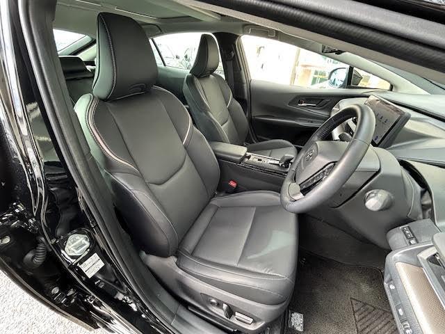 プリウス Z ムーンルーフ 純正メモリナビ パノラミックビューモニター レザーシート D席パワーシート【メモリ機能あり】前席シートヒーター/エアシート パワーバックドア ステアリングヒーター トヨタセーフティセンス(9枚目)