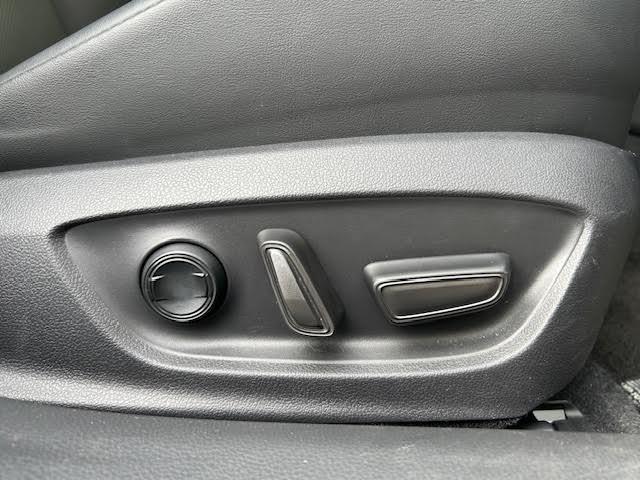 プリウス Z ムーンルーフ 純正メモリナビ パノラミックビューモニター レザーシート D席パワーシート【メモリ機能あり】前席シートヒーター/エアシート パワーバックドア ステアリングヒーター トヨタセーフティセンス(32枚目)