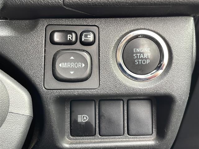 ハイエースバン スーパーGL ダーク プライムII 純正SDナビ/Bluetooth/フルセグTV/衝突軽減ブレーキ/車線逸脱警報装置/クリアランスソナー/パーキングサポートサポートブレーキ/プッシュスタート/全方位カメラ(7枚目)