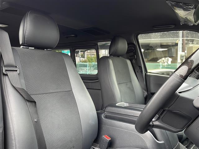ハイエースバン スーパーGL ダーク プライムII 純正SDナビ/Bluetooth/フルセグTV/衝突軽減ブレーキ/車線逸脱警報装置/クリアランスソナー/パーキングサポートサポートブレーキ/プッシュスタート/全方位カメラ(15枚目)