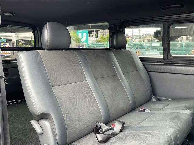 ハイエースバン スーパーGL ダーク プライムII 純正SDナビ/Bluetooth/フルセグTV/衝突軽減ブレーキ/車線逸脱警報装置/クリアランスソナー/パーキングサポートサポートブレーキ/プッシュスタート/全方位カメラ(16枚目)