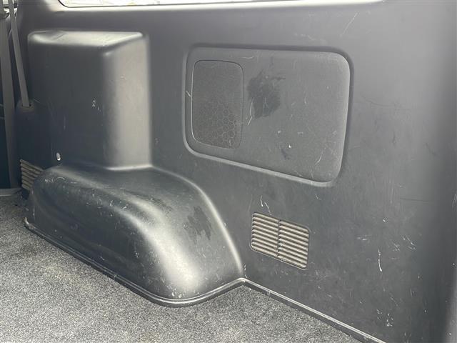 ハイエースバン スーパーGL ダーク プライムII 純正SDナビ/Bluetooth/フルセグTV/衝突軽減ブレーキ/車線逸脱警報装置/クリアランスソナー/パーキングサポートサポートブレーキ/プッシュスタート/全方位カメラ(20枚目)