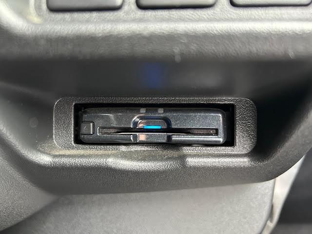 ハイエースバン キャンピング FFヒーター/ブレーキロック/冷蔵庫/シンク/クルコン/フロントスピーカー(アルパイン)/リアスピーカー(パイオニア)/ナイトビジョン/Bluetooth/全方位カメラ/盗難防止装置/ETC(20枚目)